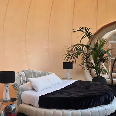 Bubble Glamping Sicily Luxe tent